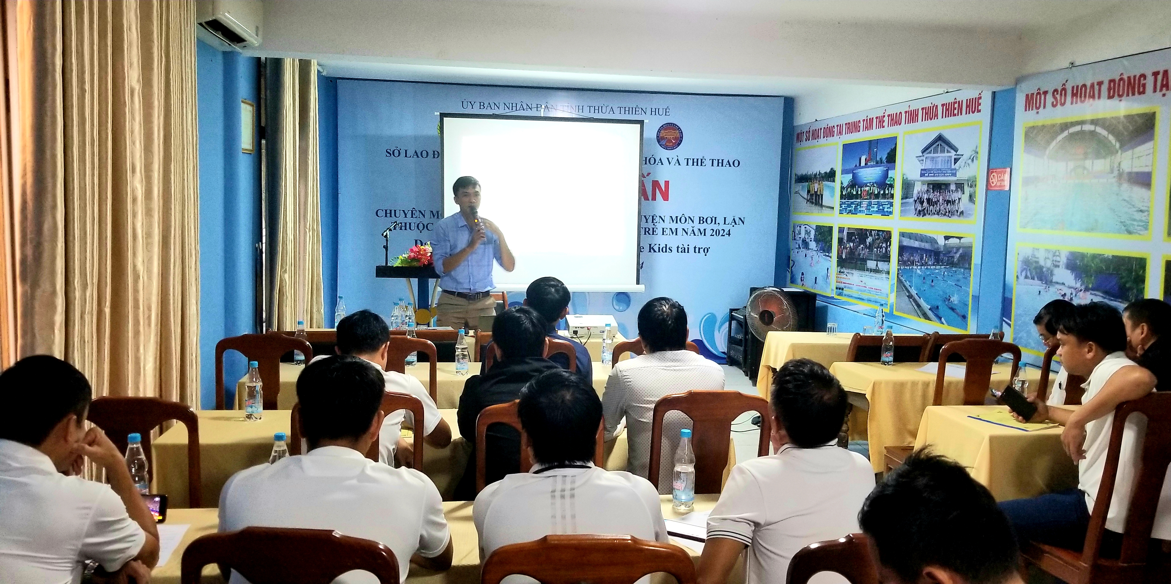 Tập huấn chuyên môn cho người hướng dẫn tập luyện môn bơi, lặn