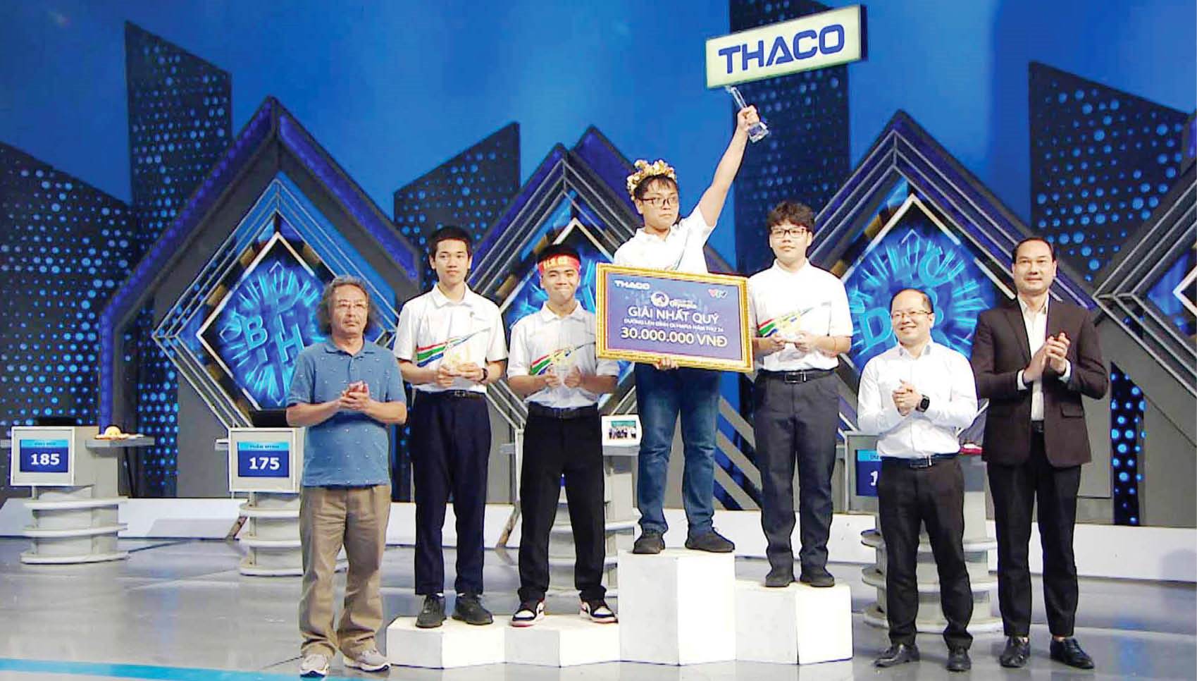 Khởi đầu từ trò giỏi