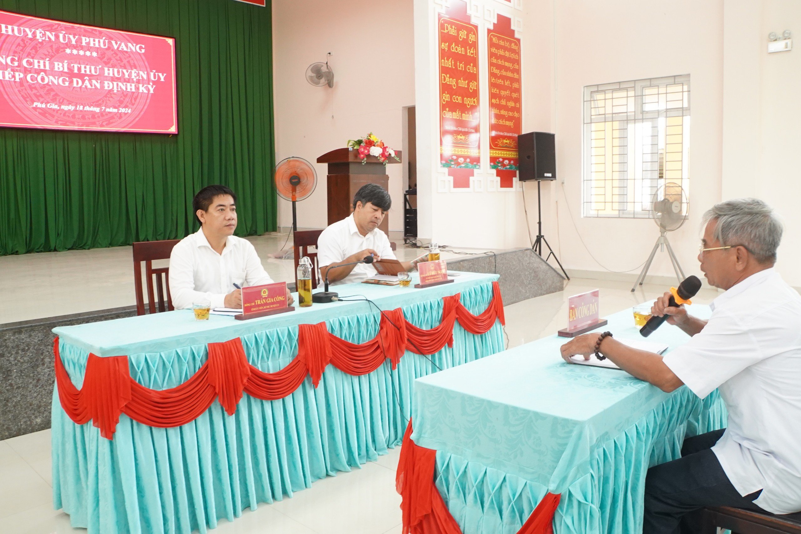 Nhiều đề xuất liên quan cấp quỹ đất, “sổ đỏ”