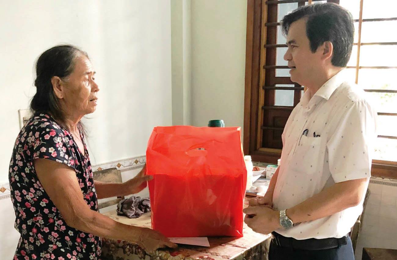 Chăm lo đời sống mọi mặt cho người có công