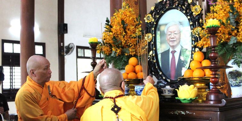 Ban Trị sự Giáo hội Phật giáo Việt Nam tỉnh dâng hương tưởng niệm Tổng Bí thư Nguyễn Phú Trọng