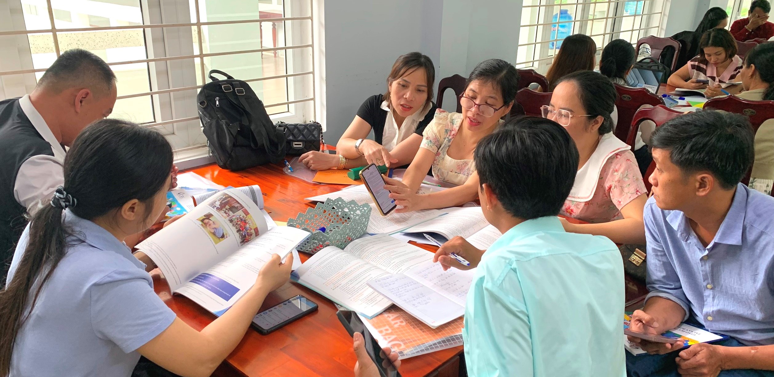 Phòng tránh tai nạn bom mìn cho học sinh