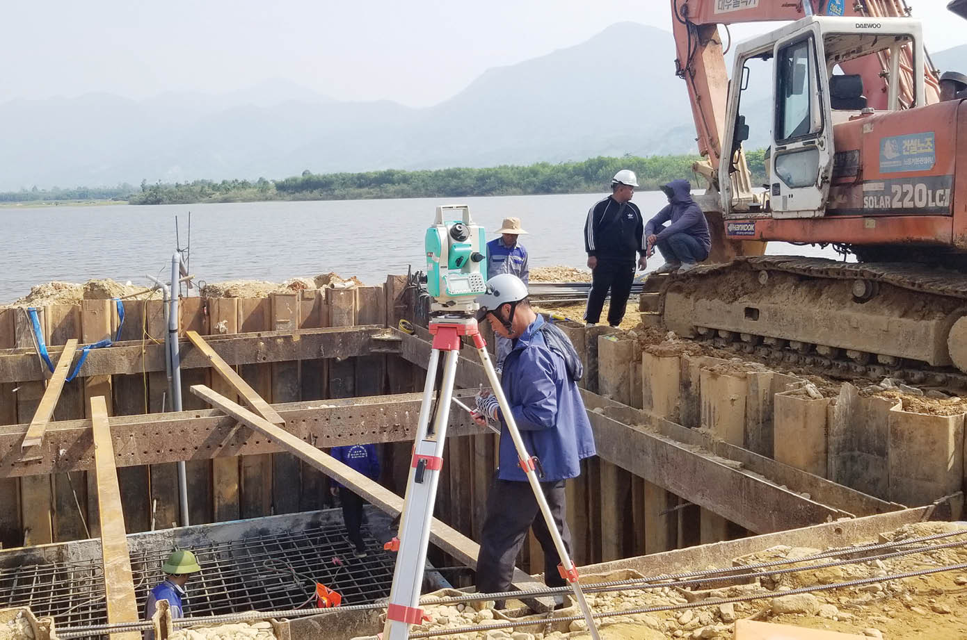 Công nhận huyện A Lưới thoát nghèo