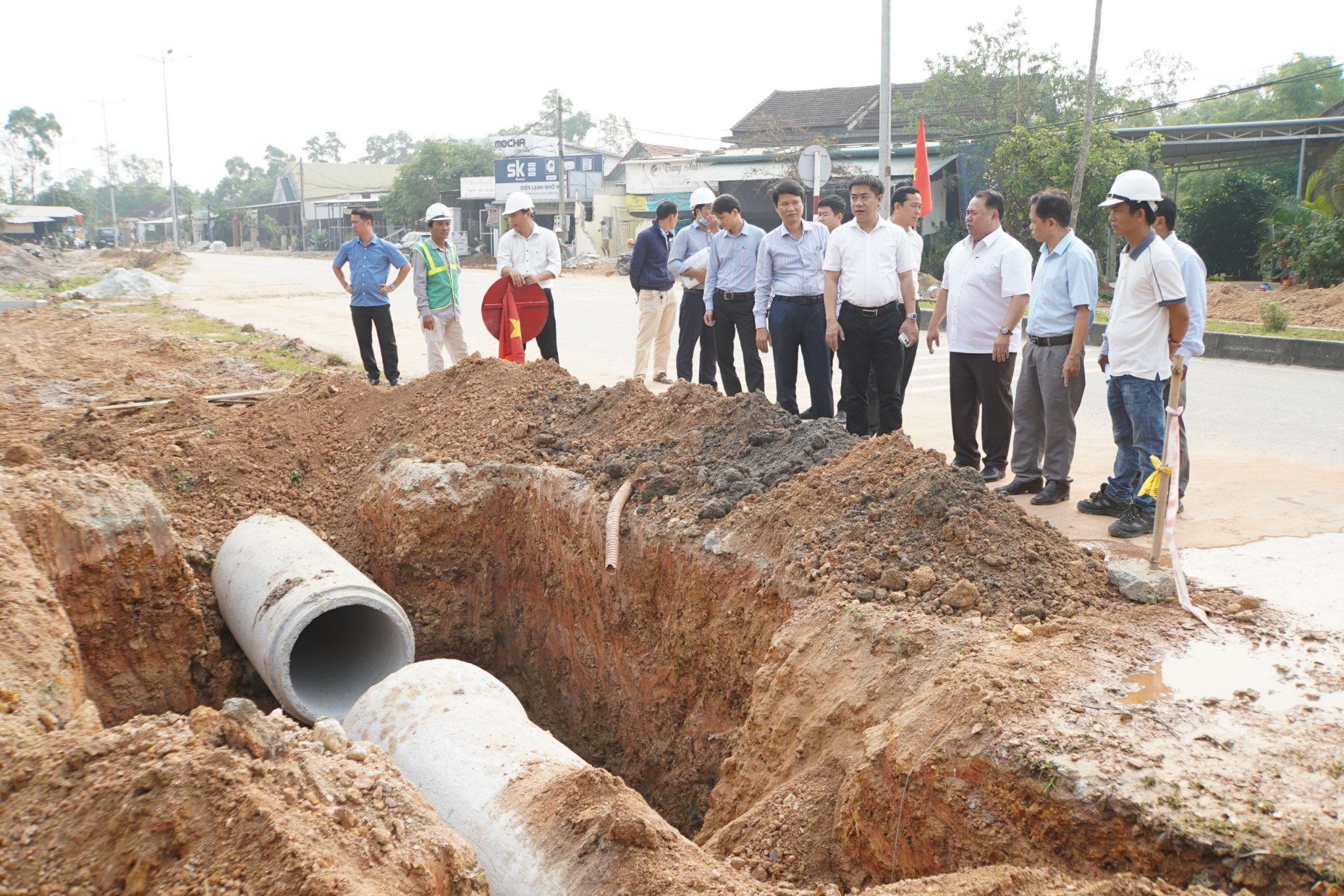 Thông qua Nghị quyết về kế hoạch đầu tư công vốn ngân sách