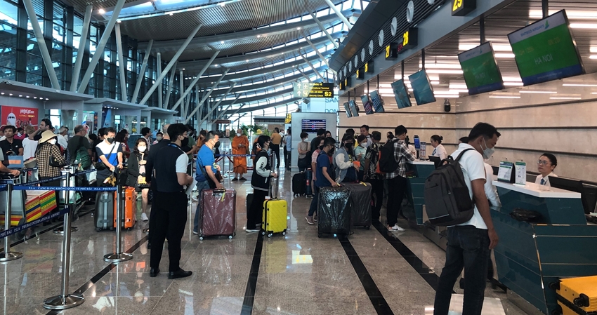 Thu hút du khách sử dụng sản phẩm bay đêm