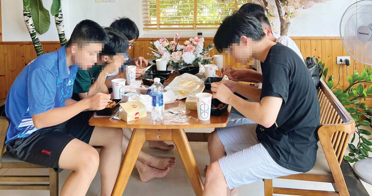 Giáo dục lối sống giản dị cho học sinh