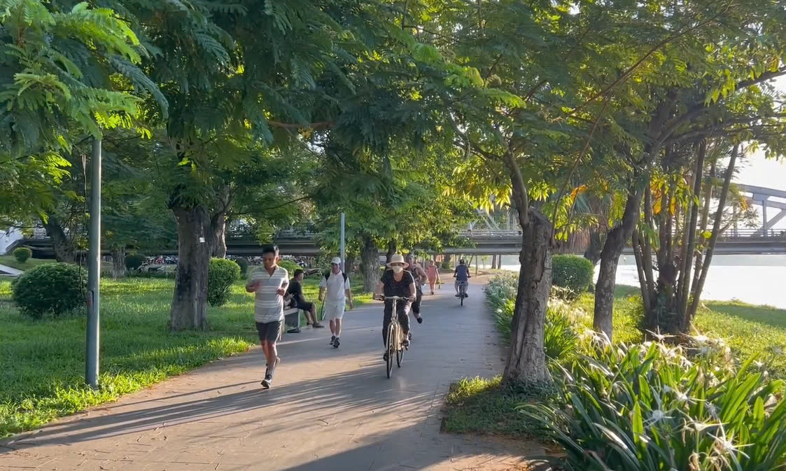 Khỏe cùng ban mai