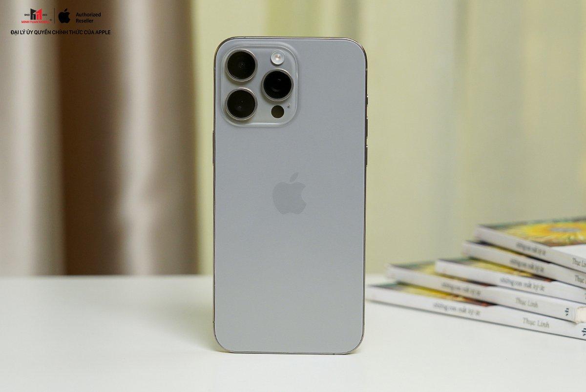 Bảng giá iPhone chính hãng tháng 8 2024 iPhone 15 giảm sâu kỷ lục