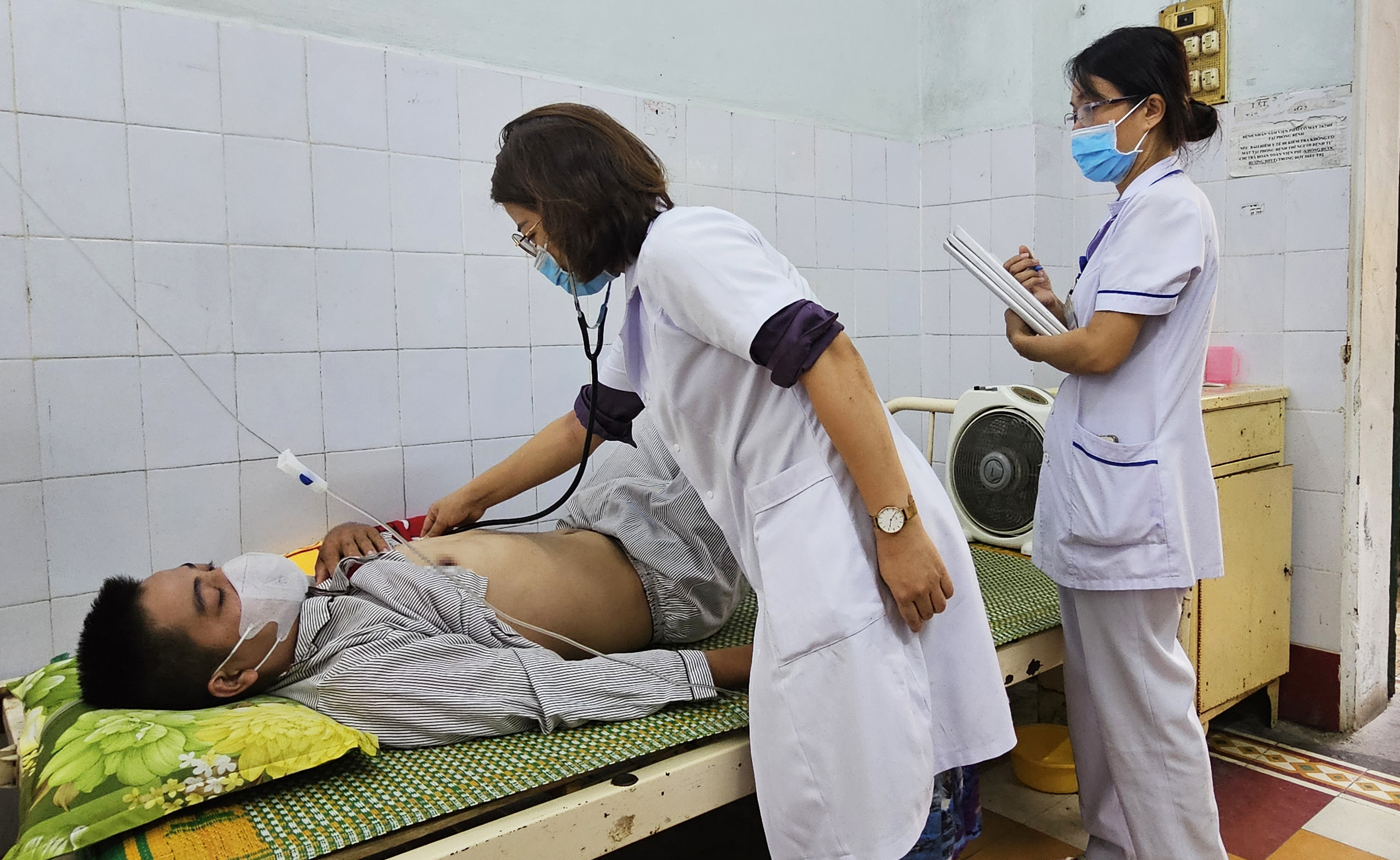 Xử lý kịp thời ca bệnh sốt xuất huyết, ngăn muỗi sinh sôi