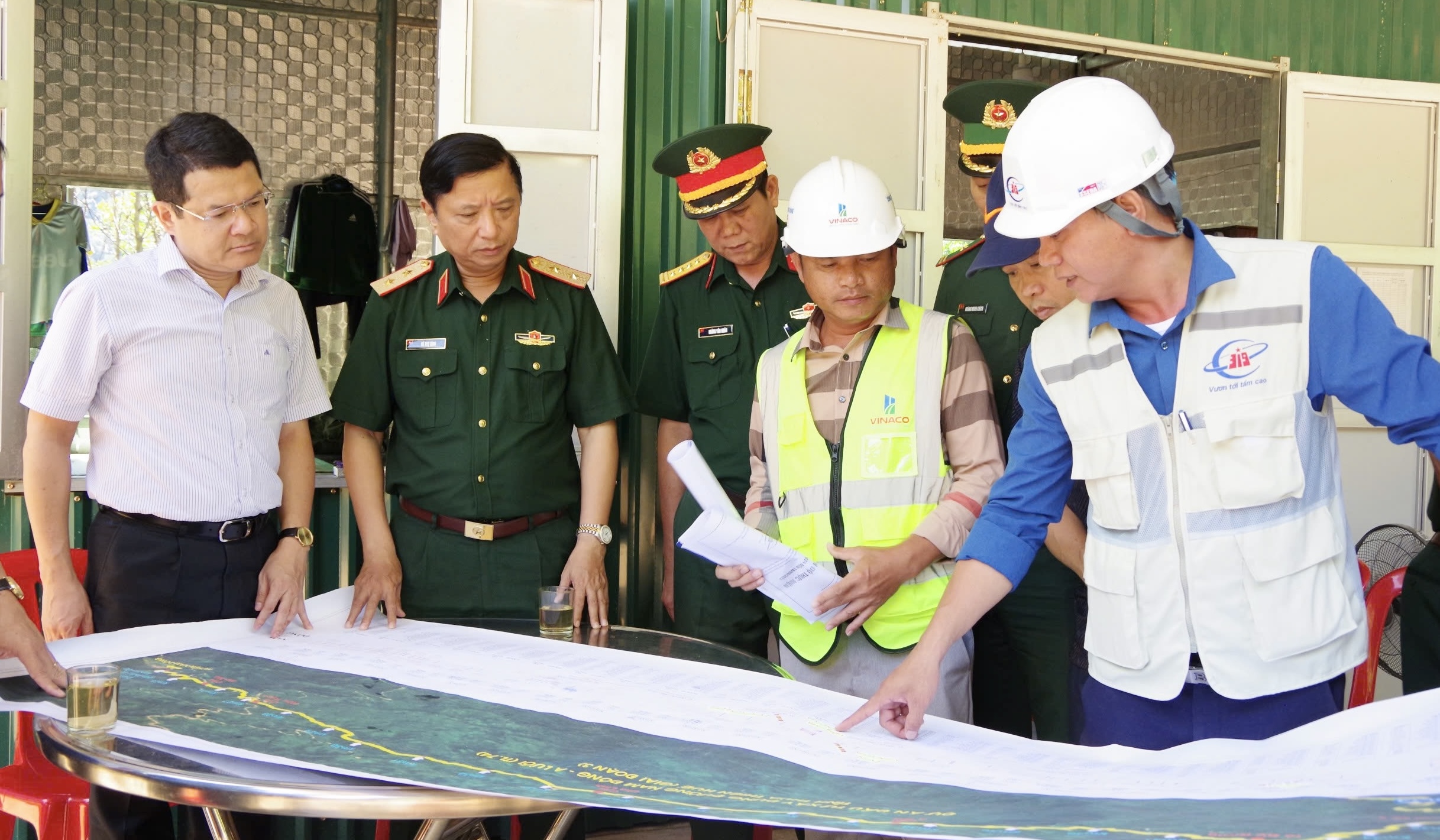 Kiểm tra tiến độ thi công tuyến đường 74 Nam Đông - A Lưới