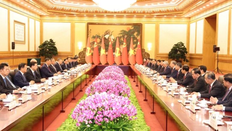 Tuyên bố chung về việc tăng cường hơn nữa quan hệ Đối tác hợp tác chiến lược toàn diện, thúc đẩy xây dựng Cộng đồng chia sẻ tương lai Việt Nam-Trung Quốc