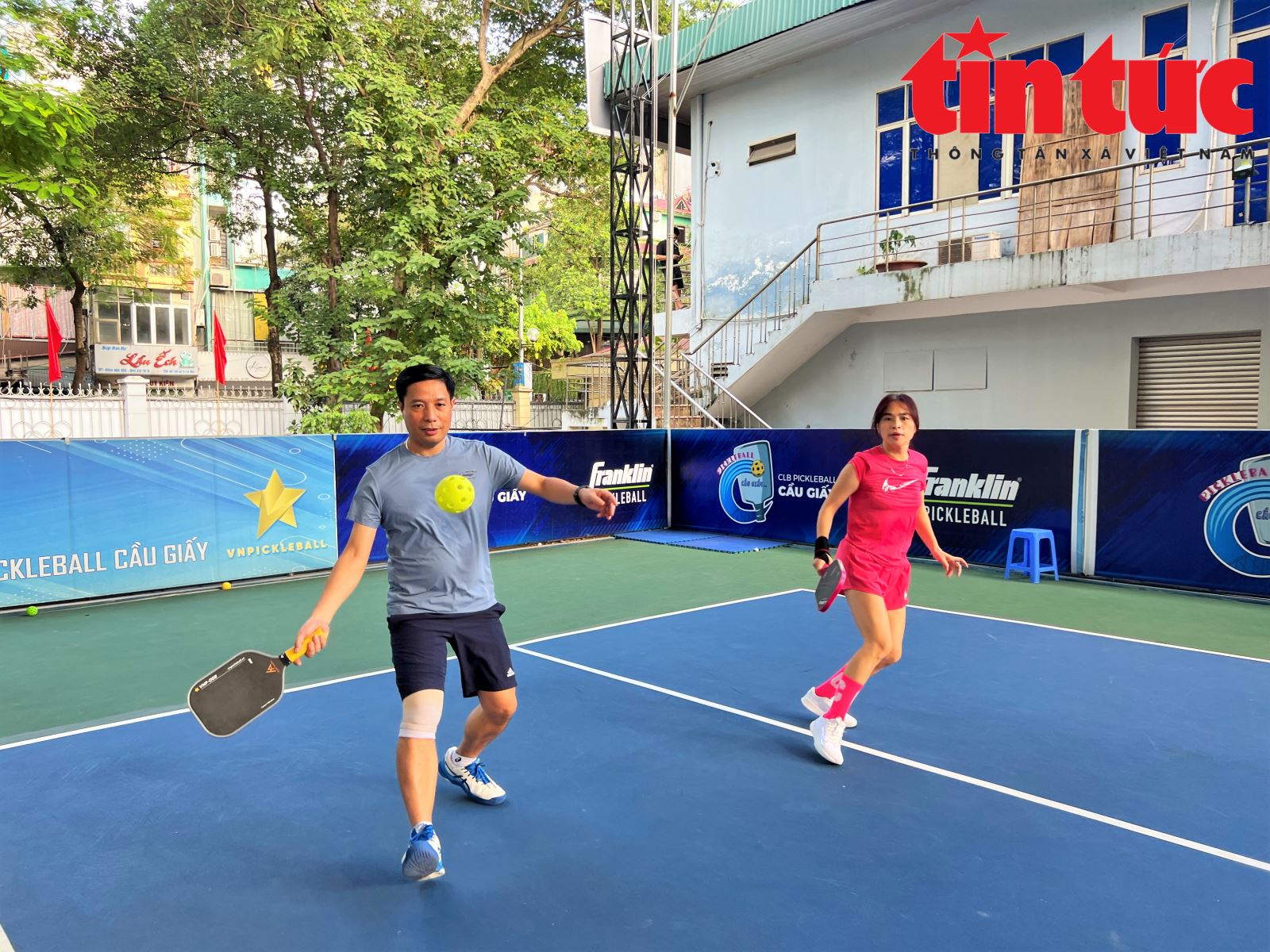 Môn thể thao 3 trong 1 pickleball được ưa chuộng