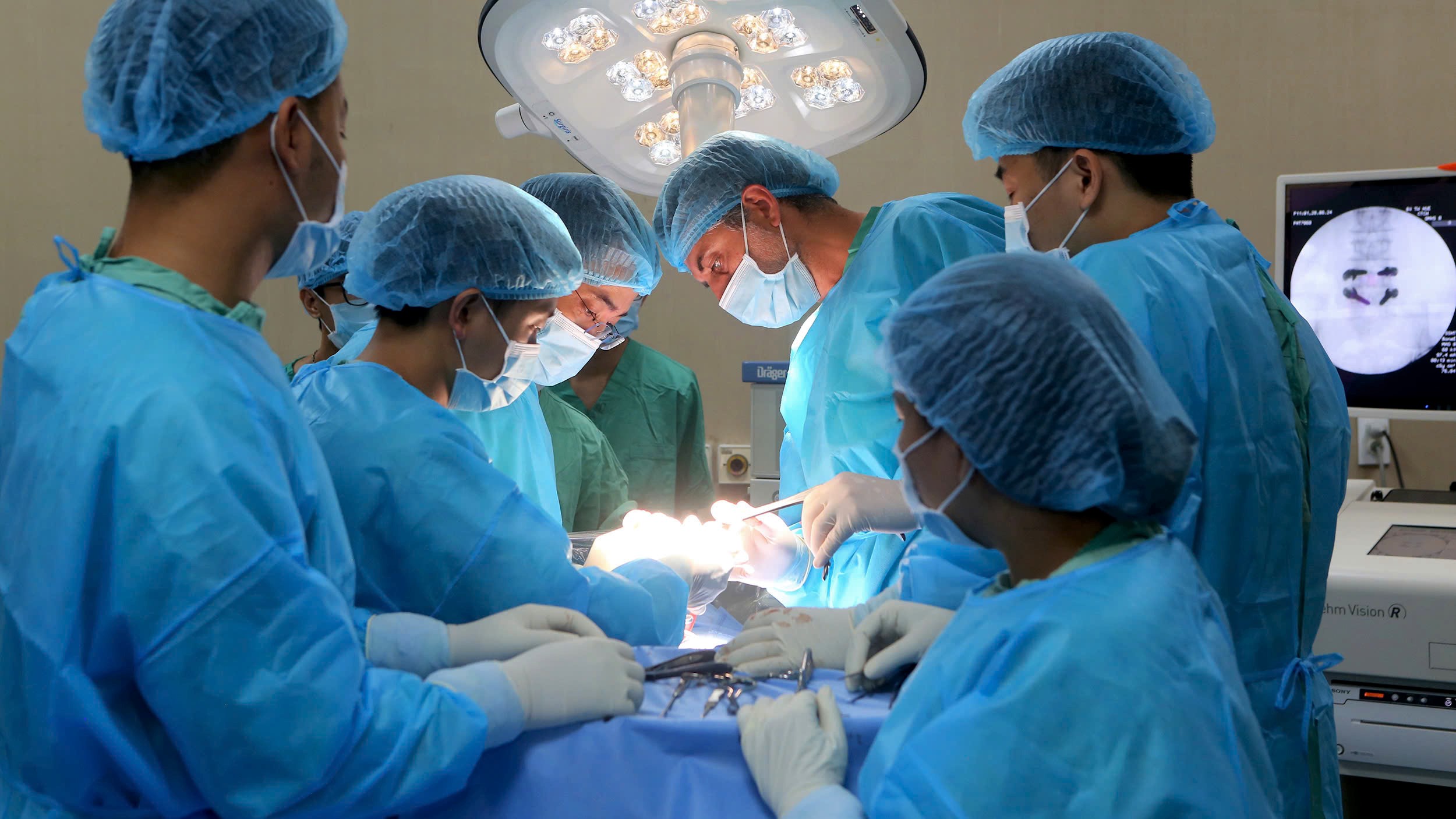 Cập nhật chiến lược và kết quả nghiên cứu mới về điều trị bệnh lý thoái hóa cột sống