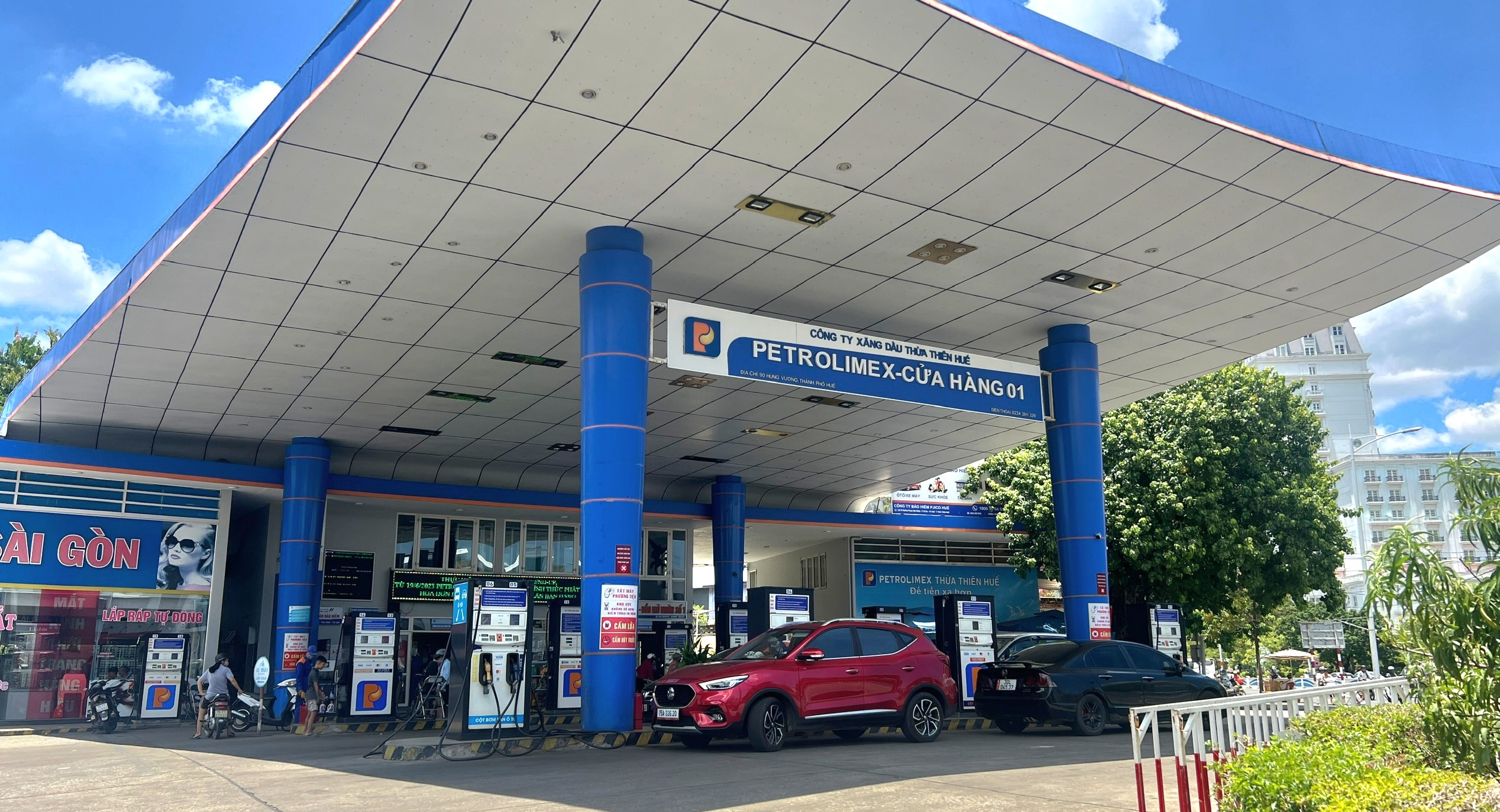 Giá xăng dầu giảm nhẹ lần thứ 2 liên tiếp