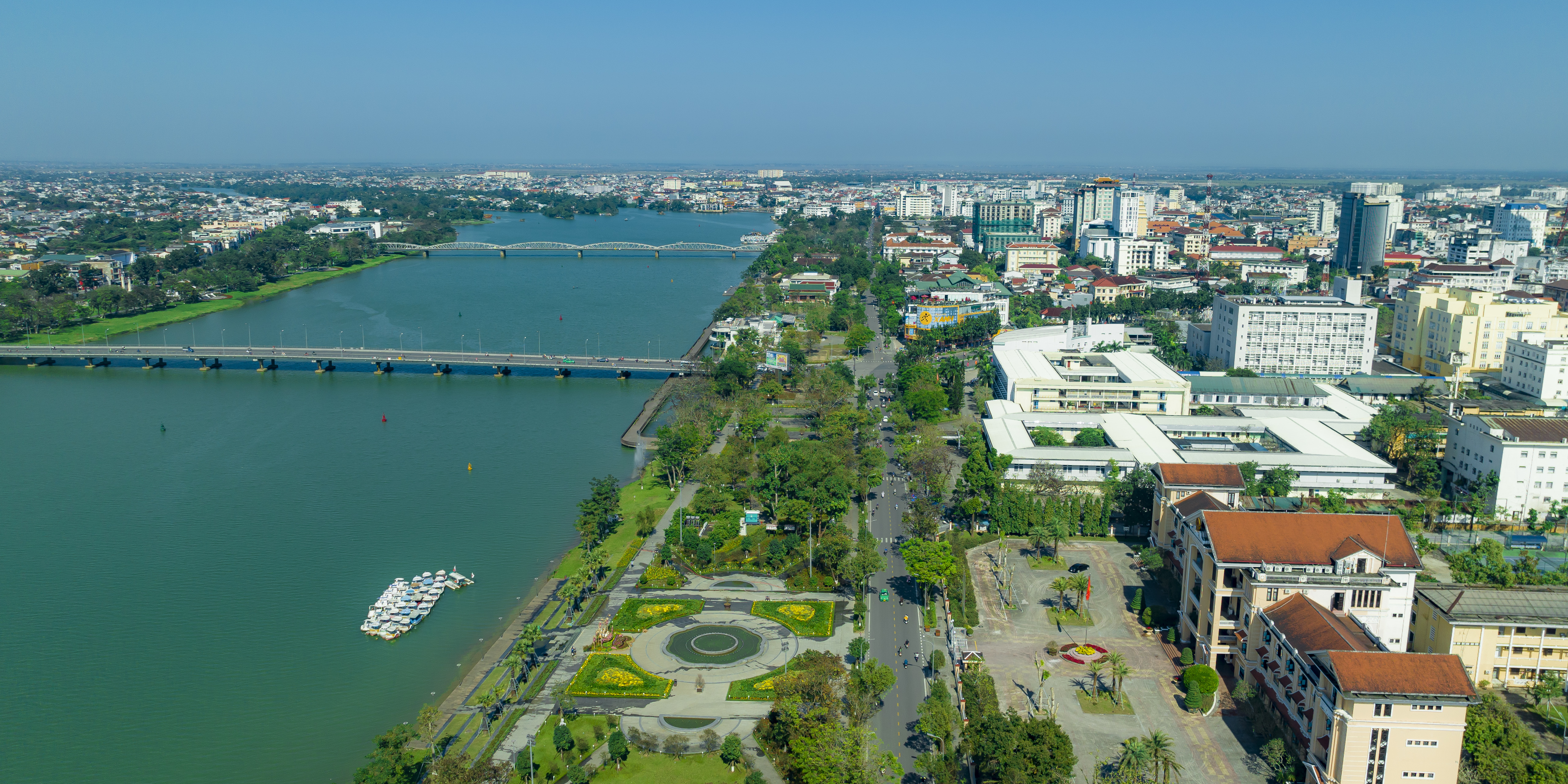 Được công nhận đạt các tiêu chuẩn phát triển cơ sở hạ tầng đô thị