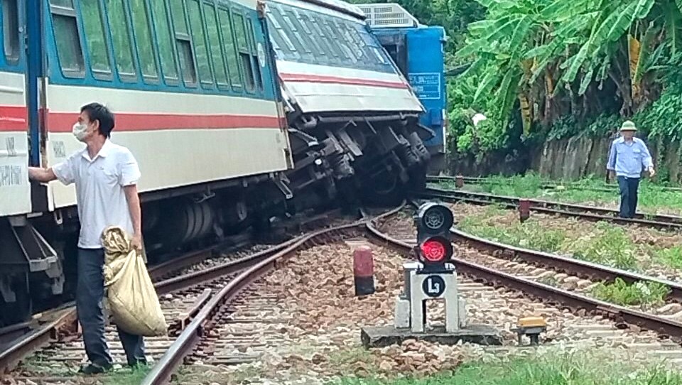 Tìm nguyên nhân nhiều chuyến tàu trật bánh qua địa bàn Phú Lộc