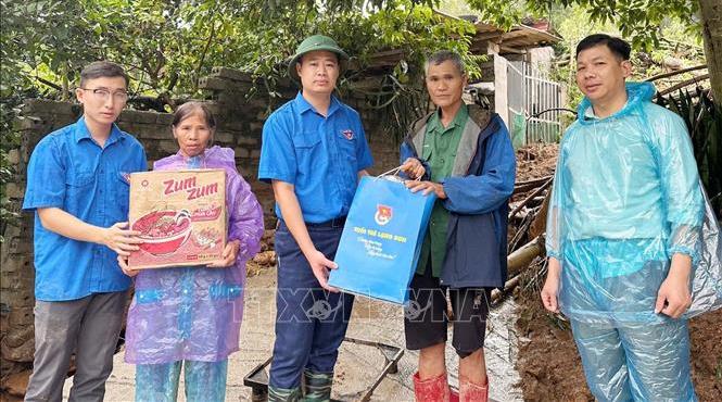 Thủ tướng chỉ đạo khẩn trương cung cấp lương thực, nhu yếu phẩm cho người dân bị ảnh hưởng bởi bão số 3