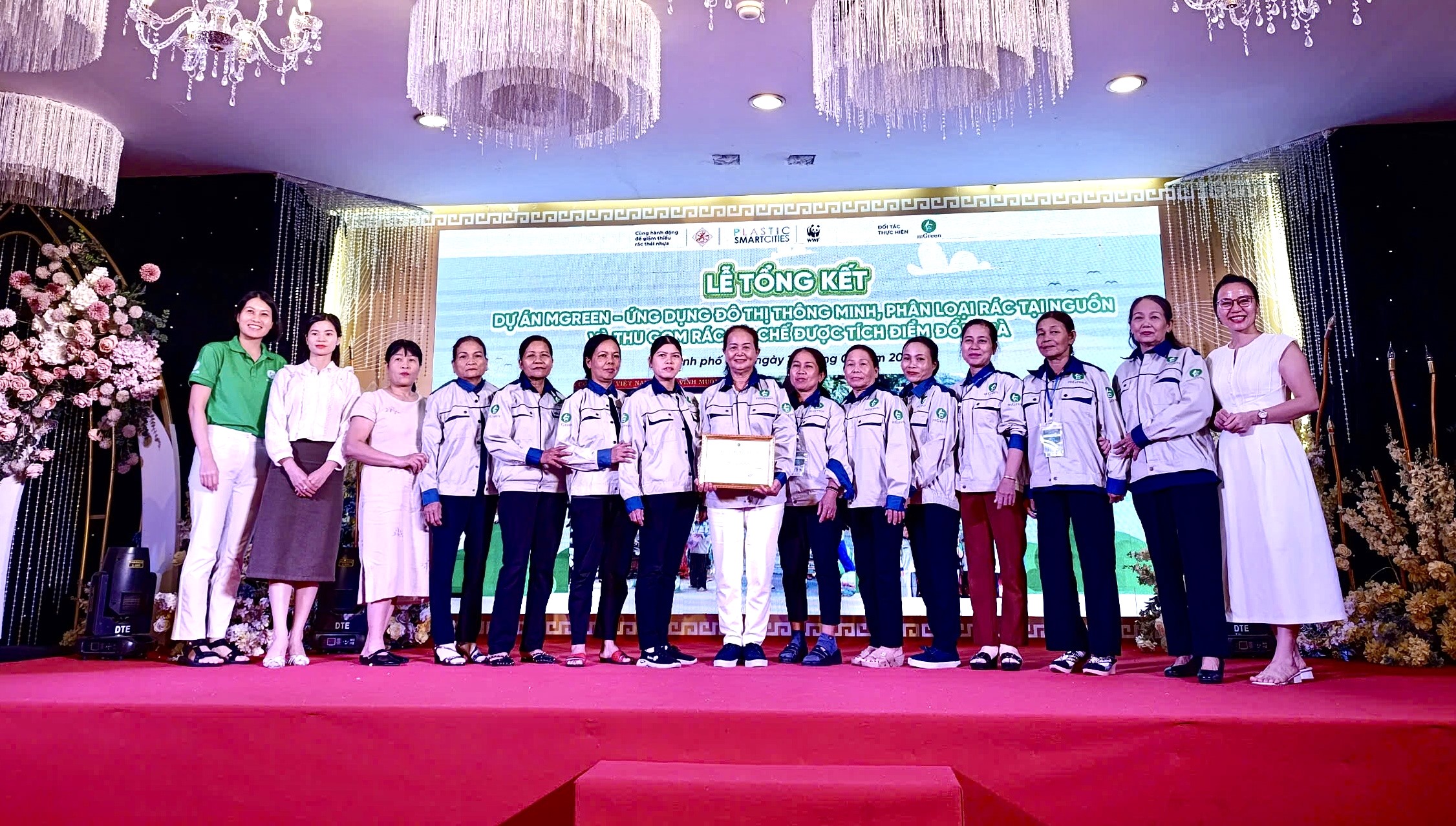 Ứng dụng công nghệ phân loại và thu gom rác tái chế