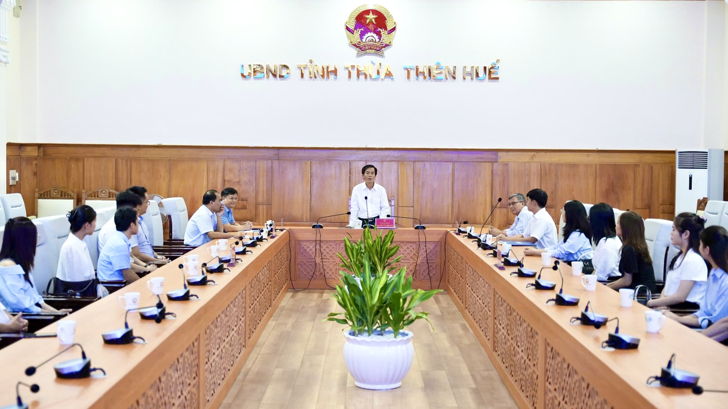 Gặp mặt 15 người trúng tuyển Kỳ thi tuyển dụng công chức đợt 1 năm 2024