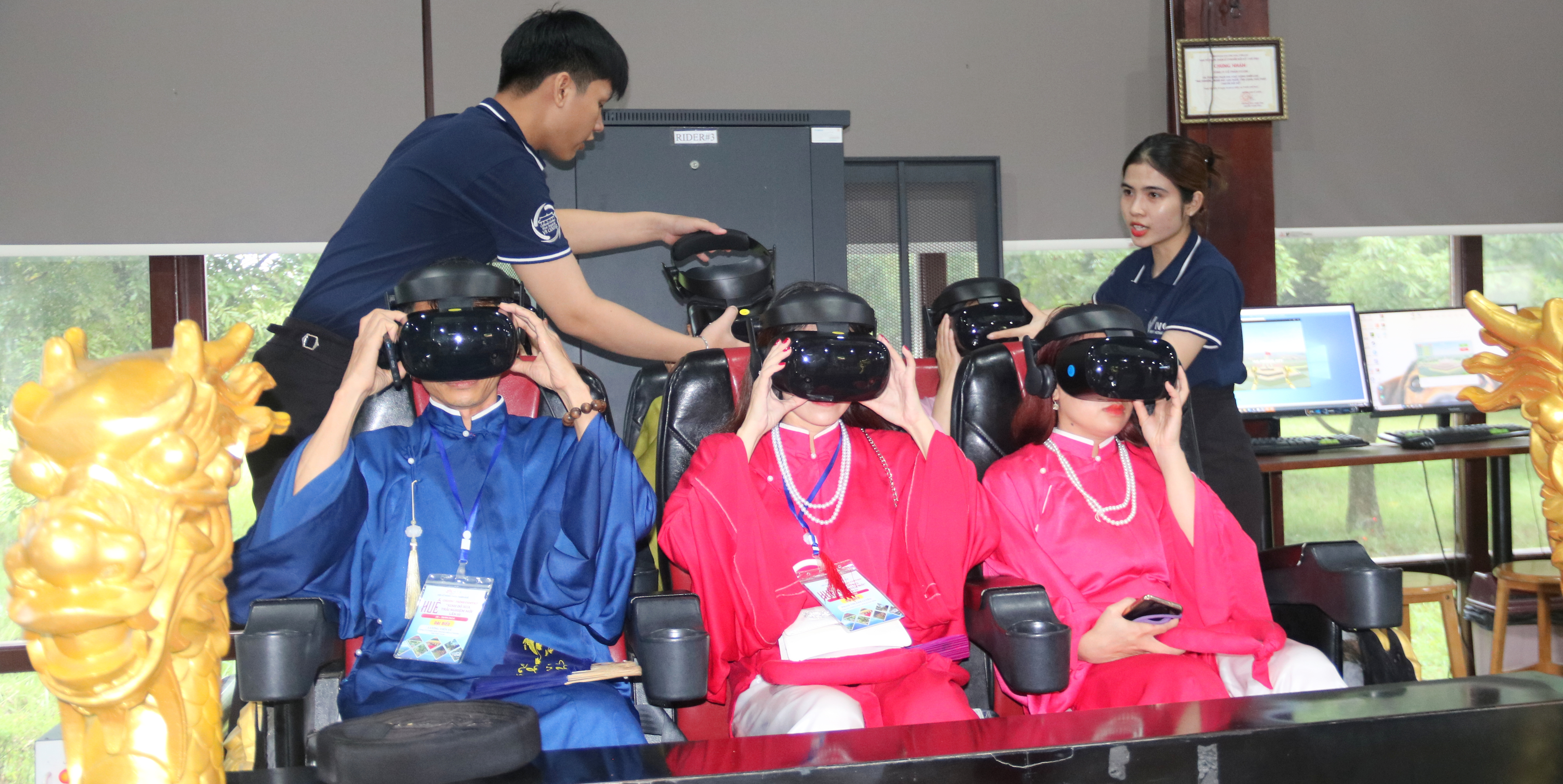 Hơn 70 doanh nghiệp lữ hành khảo sát các tour tuyến, điểm du lịch ở Huế