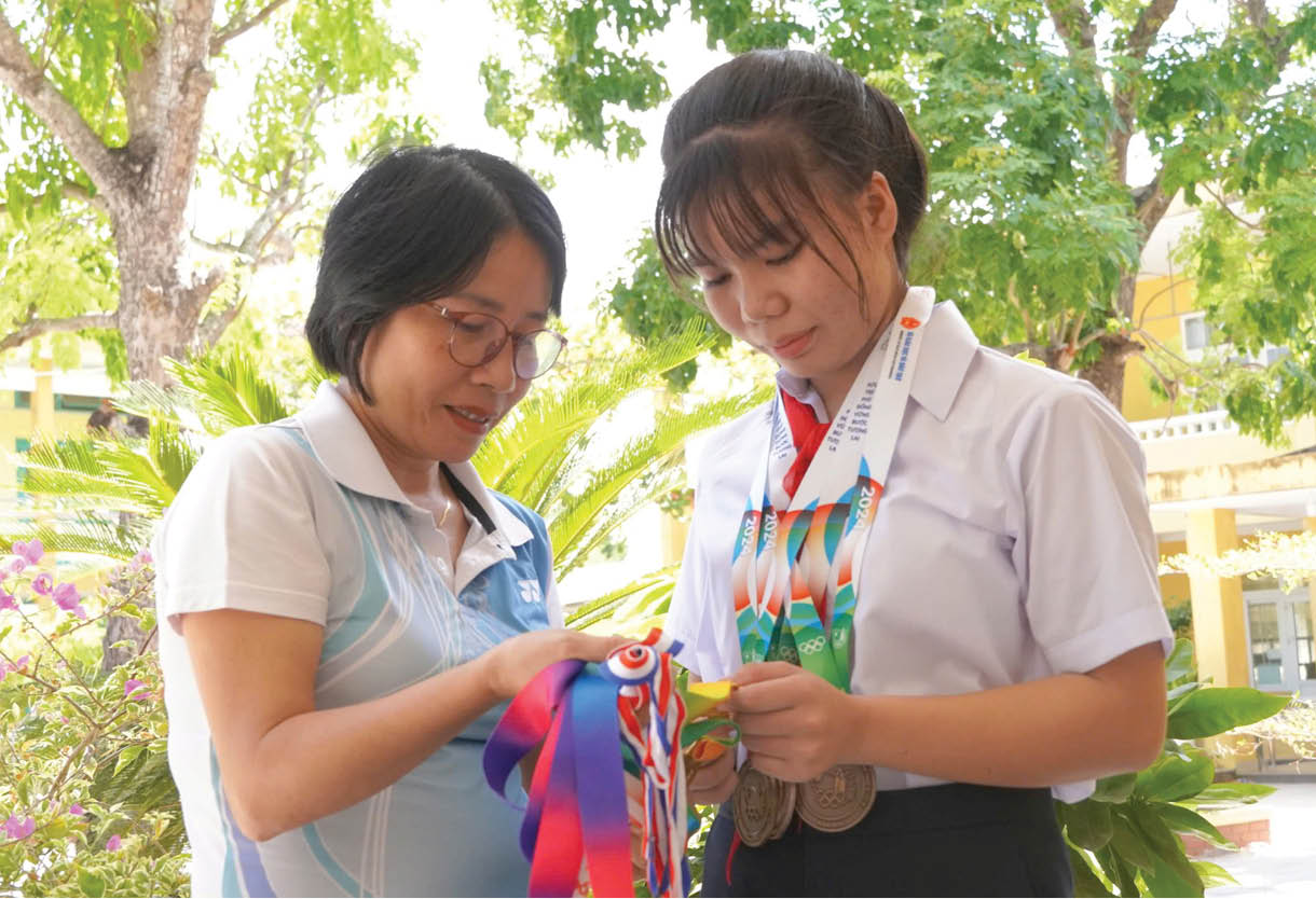 Nữ sinh biến đam mê thành thành tích