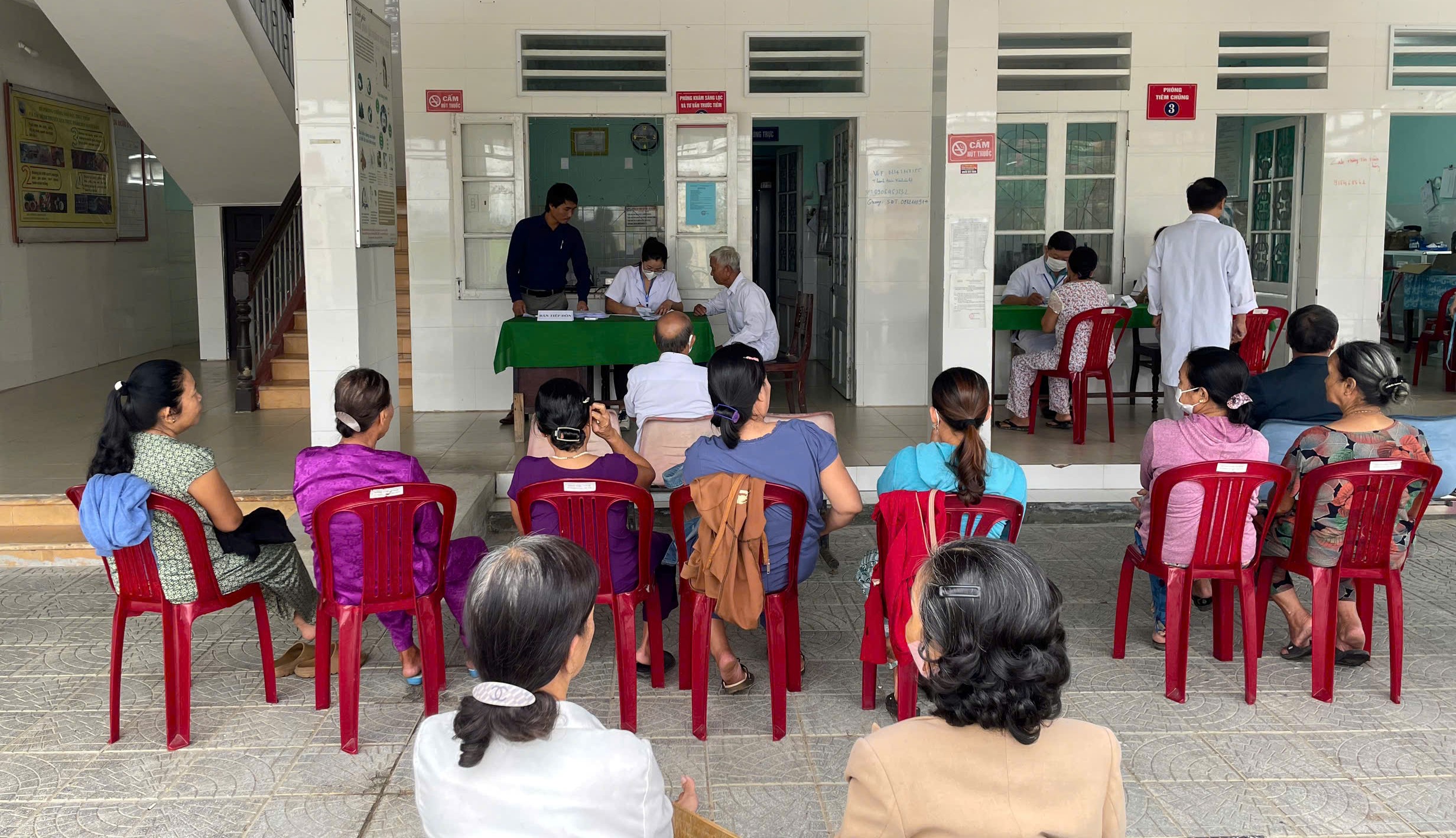 Khám sàng lọc đái tháo đường cho 300 người trên 40 tuổi