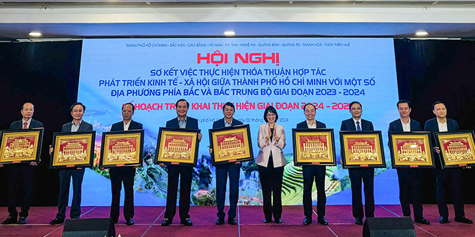 Thúc đẩy hợp tác giữa TP Hồ Chí Minh và 9 tỉnh phía Bắc, Bắc Trung Bộ