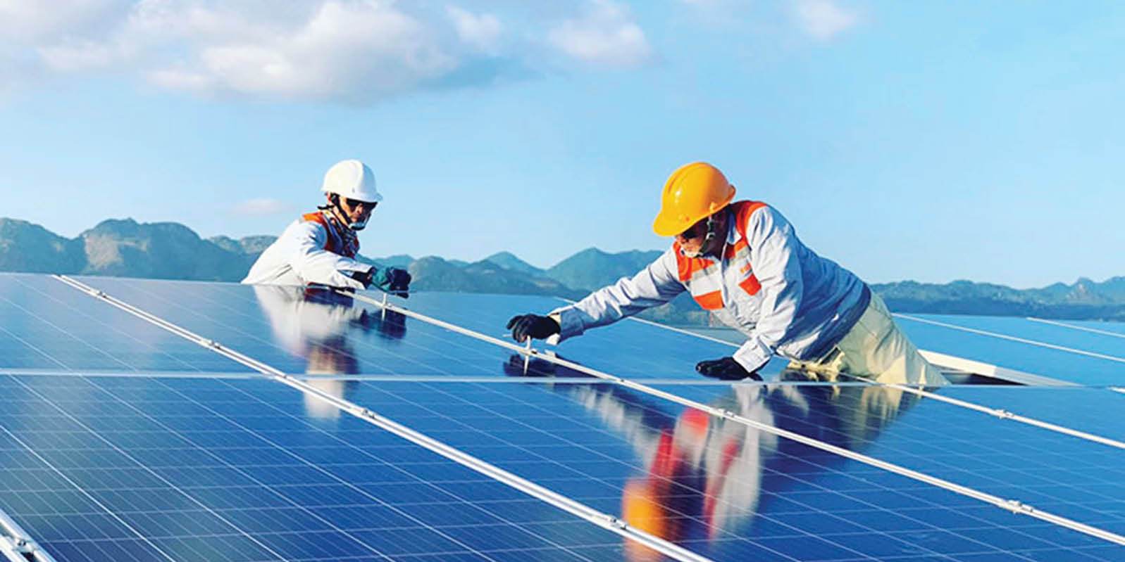 Việc làm trong lĩnh vực năng lượng tái tạo tăng cao kỷ lục