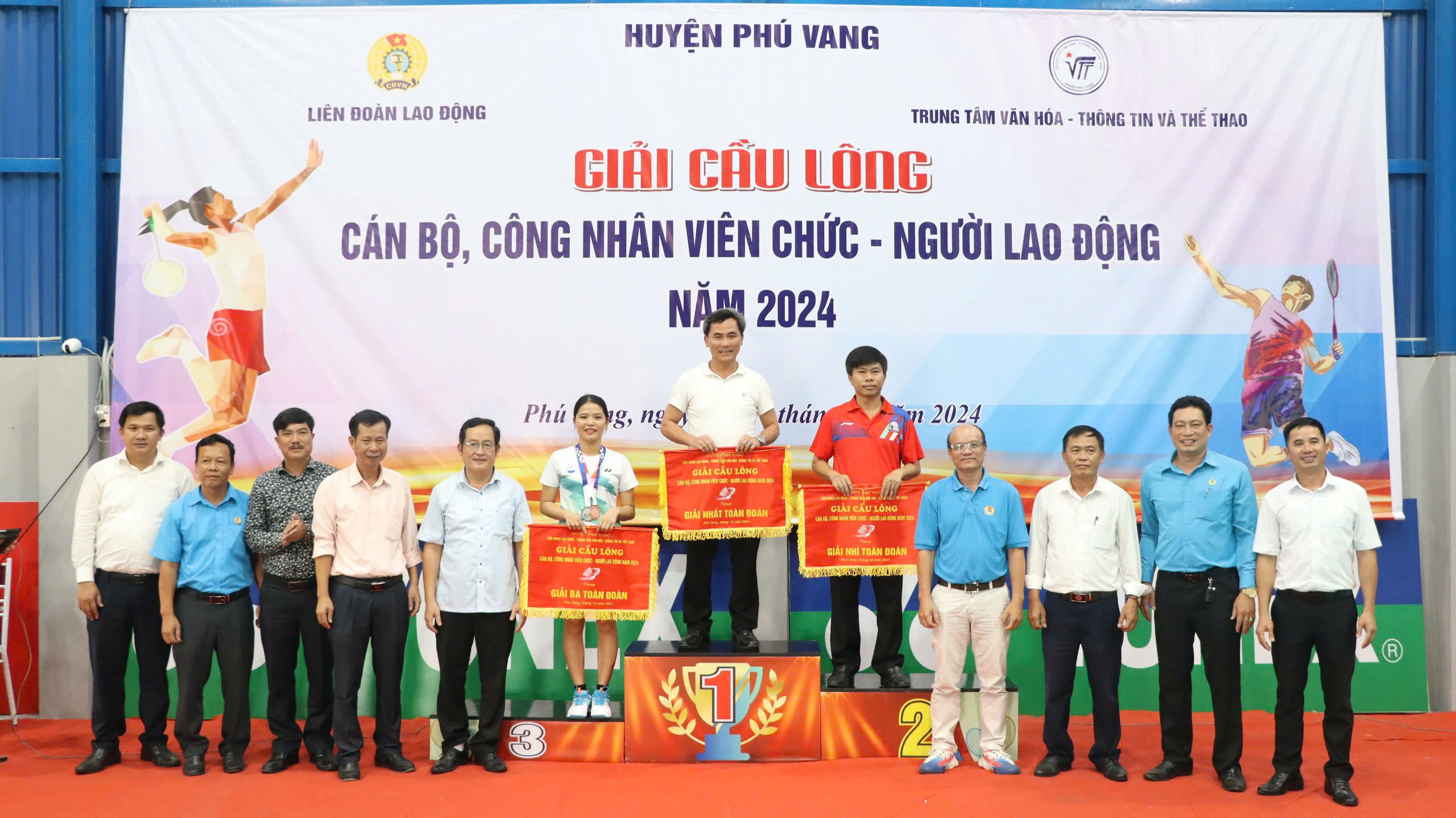Bế mạc và trao giải cầu lông cán bộ, công nhân viên chức - người lao động