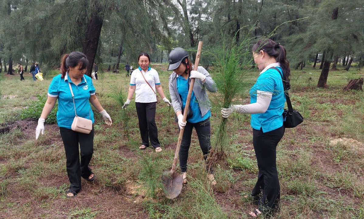 Chưa triển khai đồng bộ việc phân loại rác tại nguồn