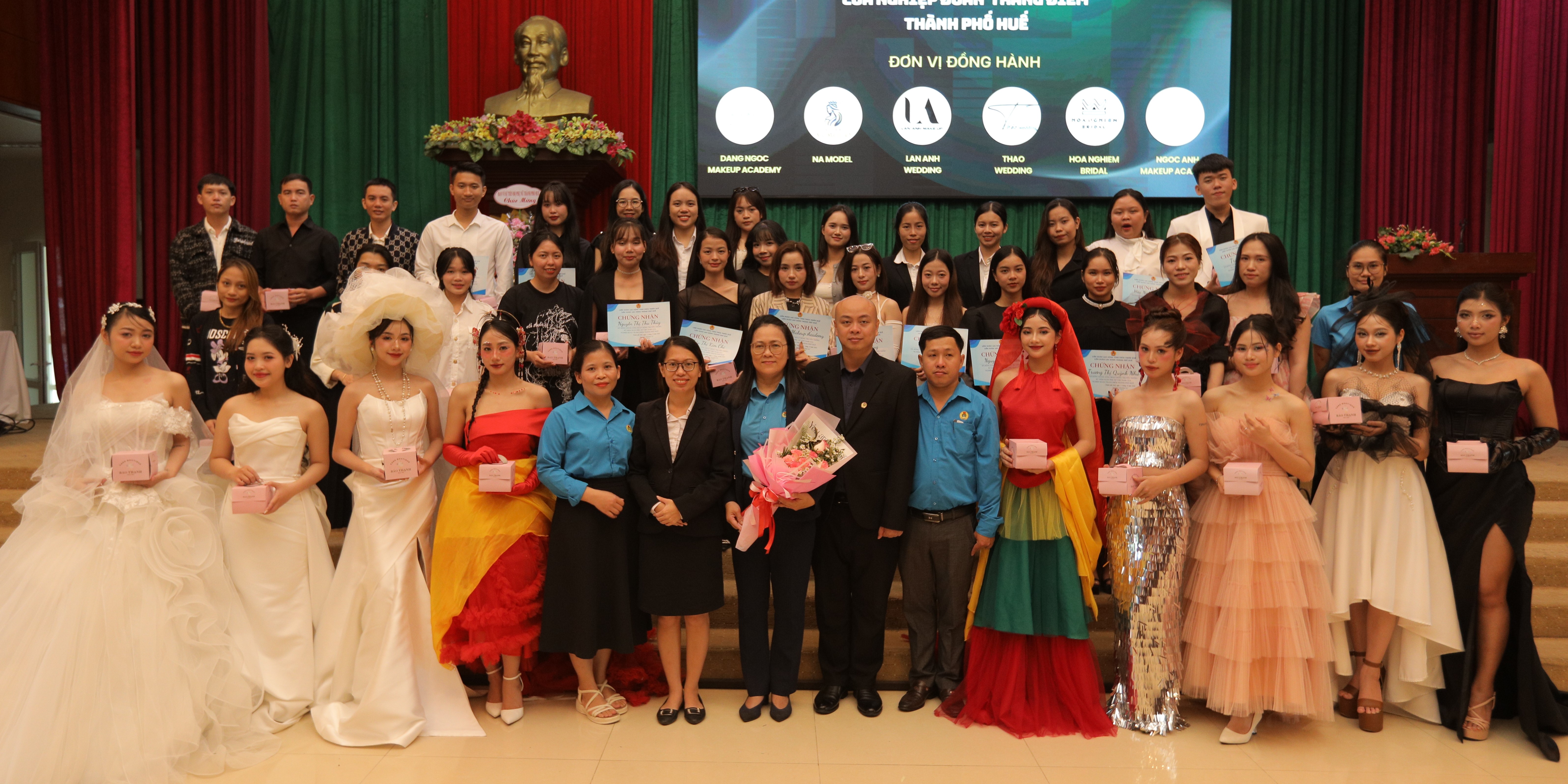 Giúp chị em công sở làm đẹp