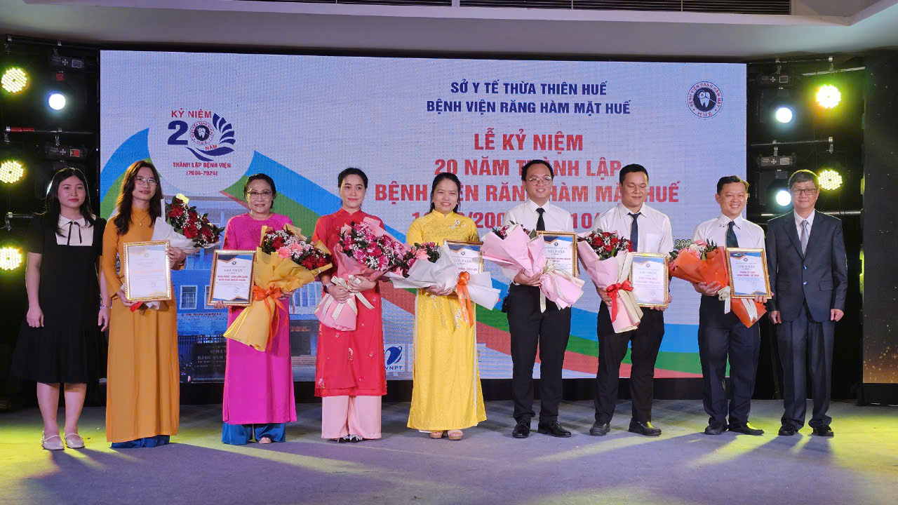 Bệnh viện Răng Hàm Mặt tỉnh tổ chức lễ kỷ niệm 20 năm thành lập