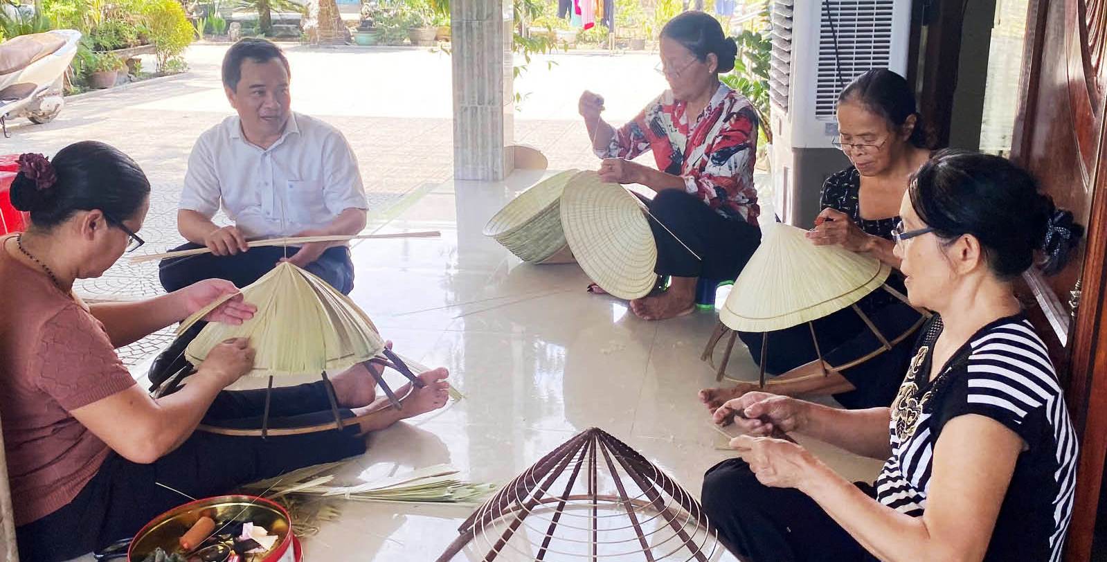 Hội vững mạnh, nông dân giàu