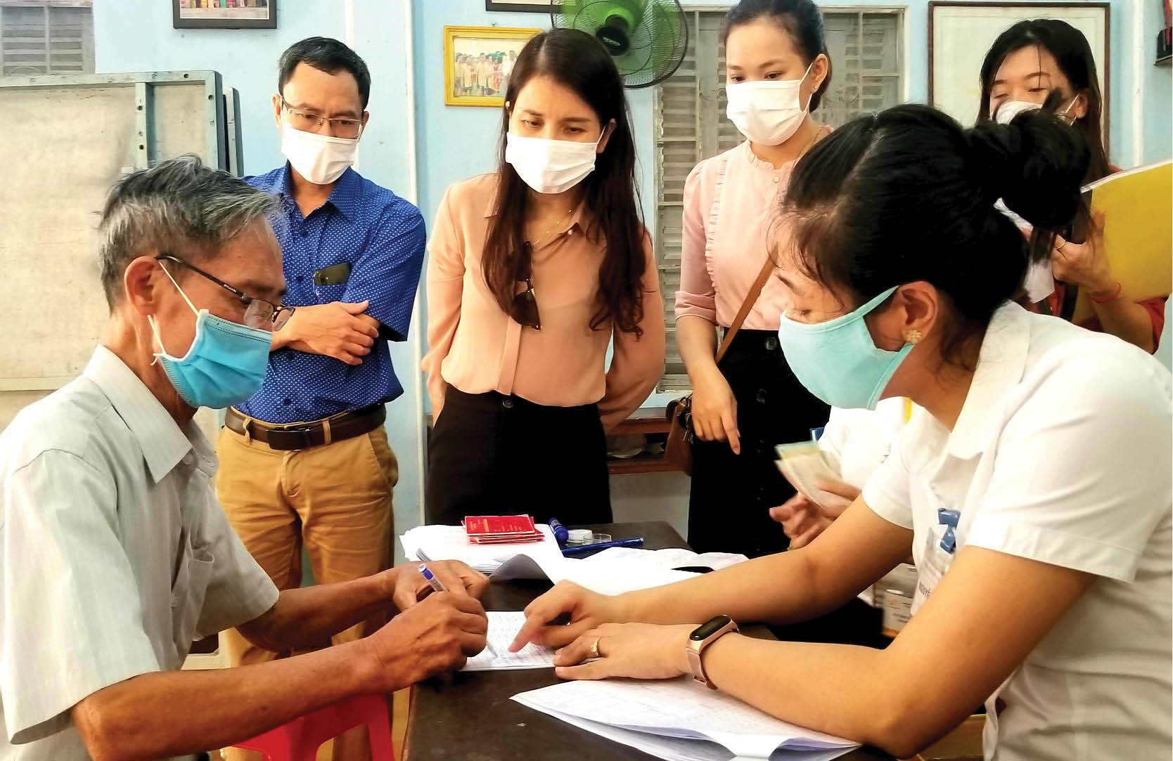 Về việc chậm chi trả mức trợ cấp mới cho người có công Chờ Quốc hội thông qua