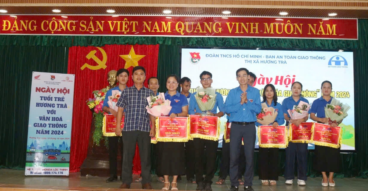 Tuổi trẻ Hương Trà với văn hóa giao thông
