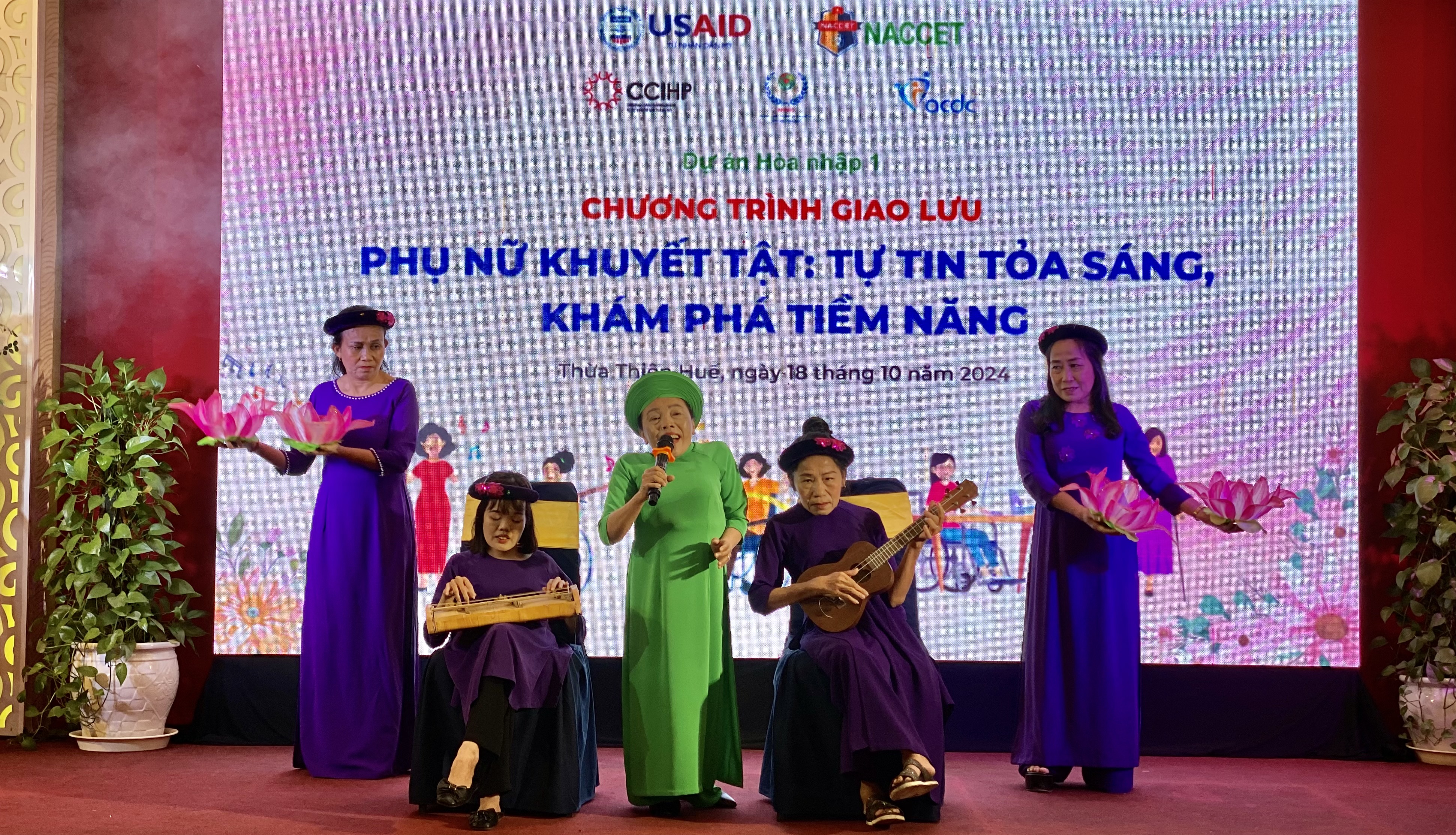 Phụ nữ khuyết tật tự tin tỏa sáng