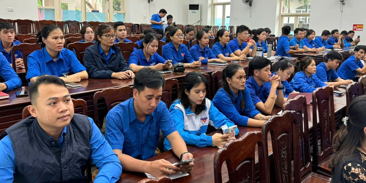 70 cán bộ đoàn tham dự lớp bồi dưỡng kỹ năng, nghiệp vụ
