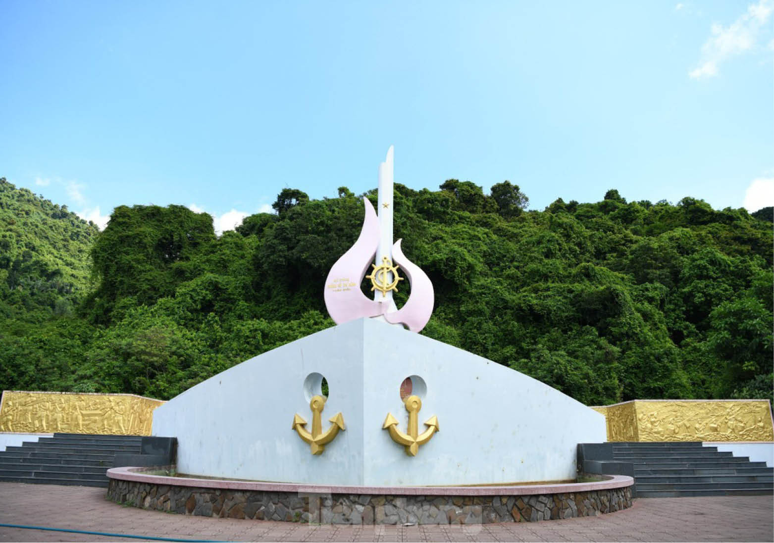 Cổ tích tàu không số