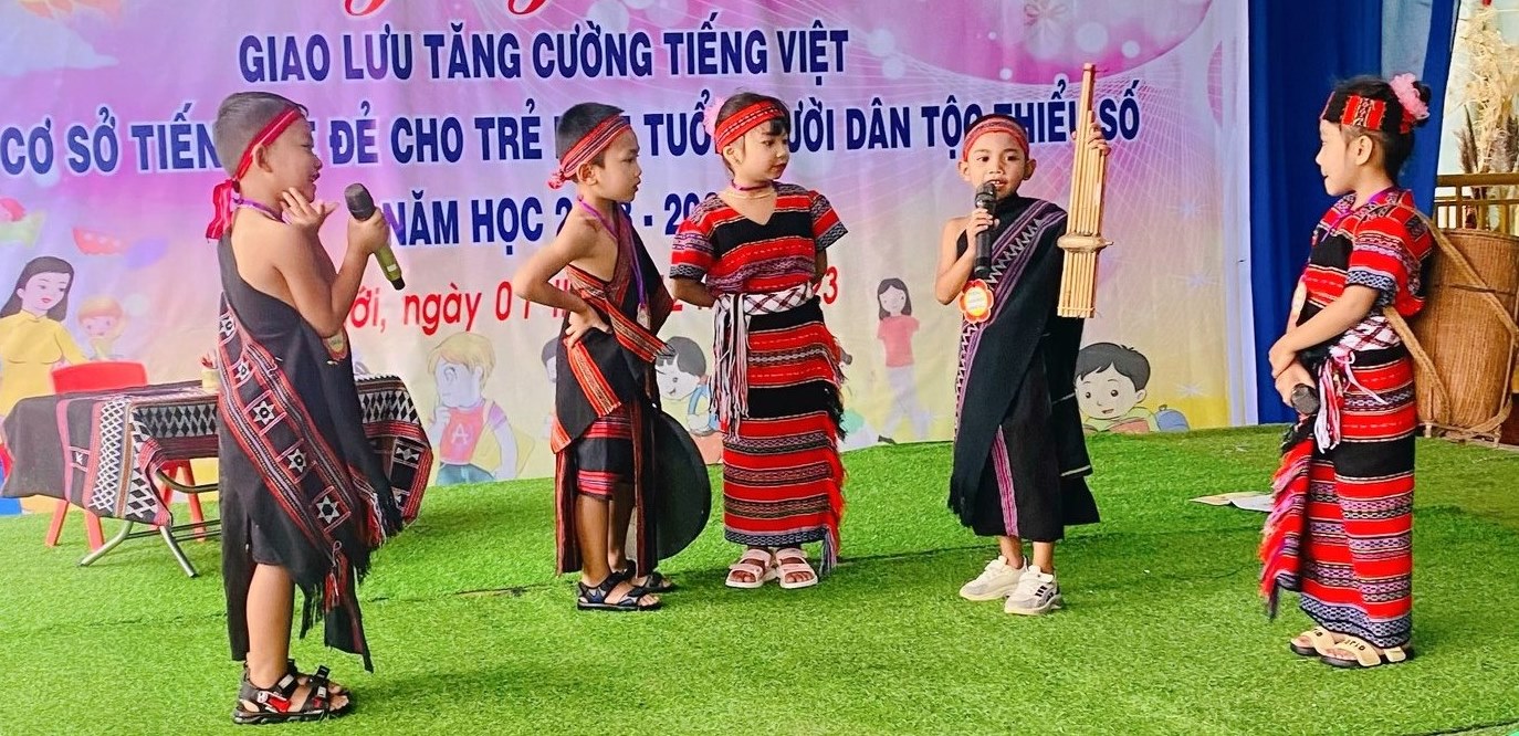 Tăng cường tiếng Việt trên cơ sở tiếng mẹ đẻ cho trẻ dân tộc thiểu số