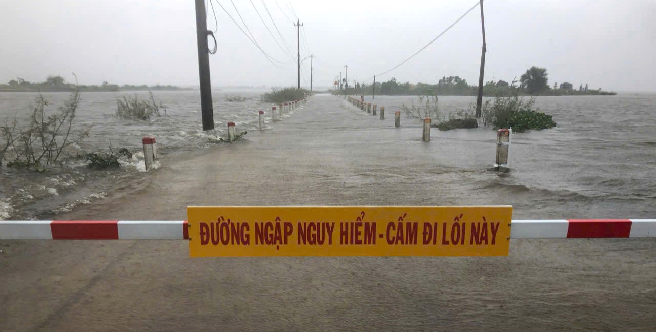 Giảm mưa bão nhưng không chủ quan với lũ