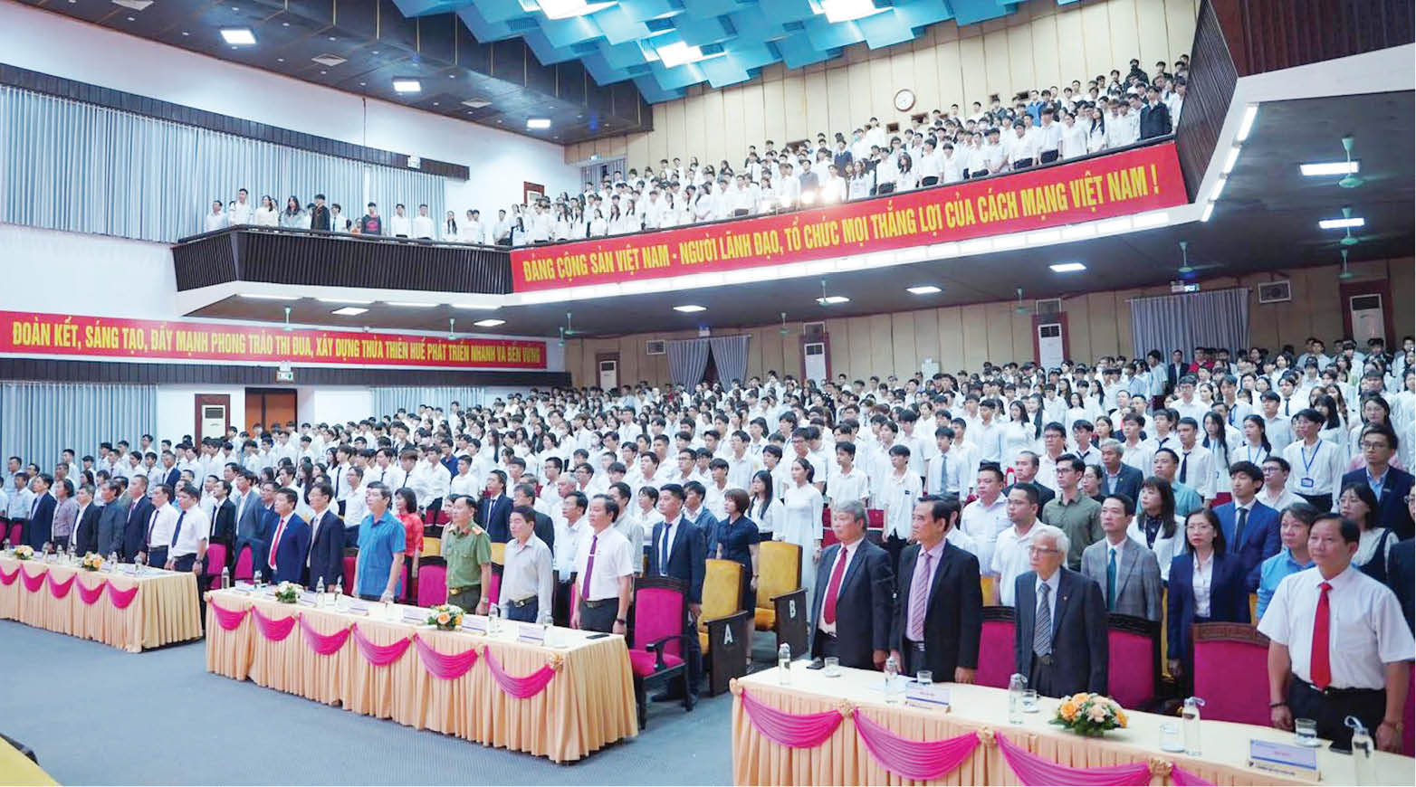 Tự hào khi hát Quốc ca