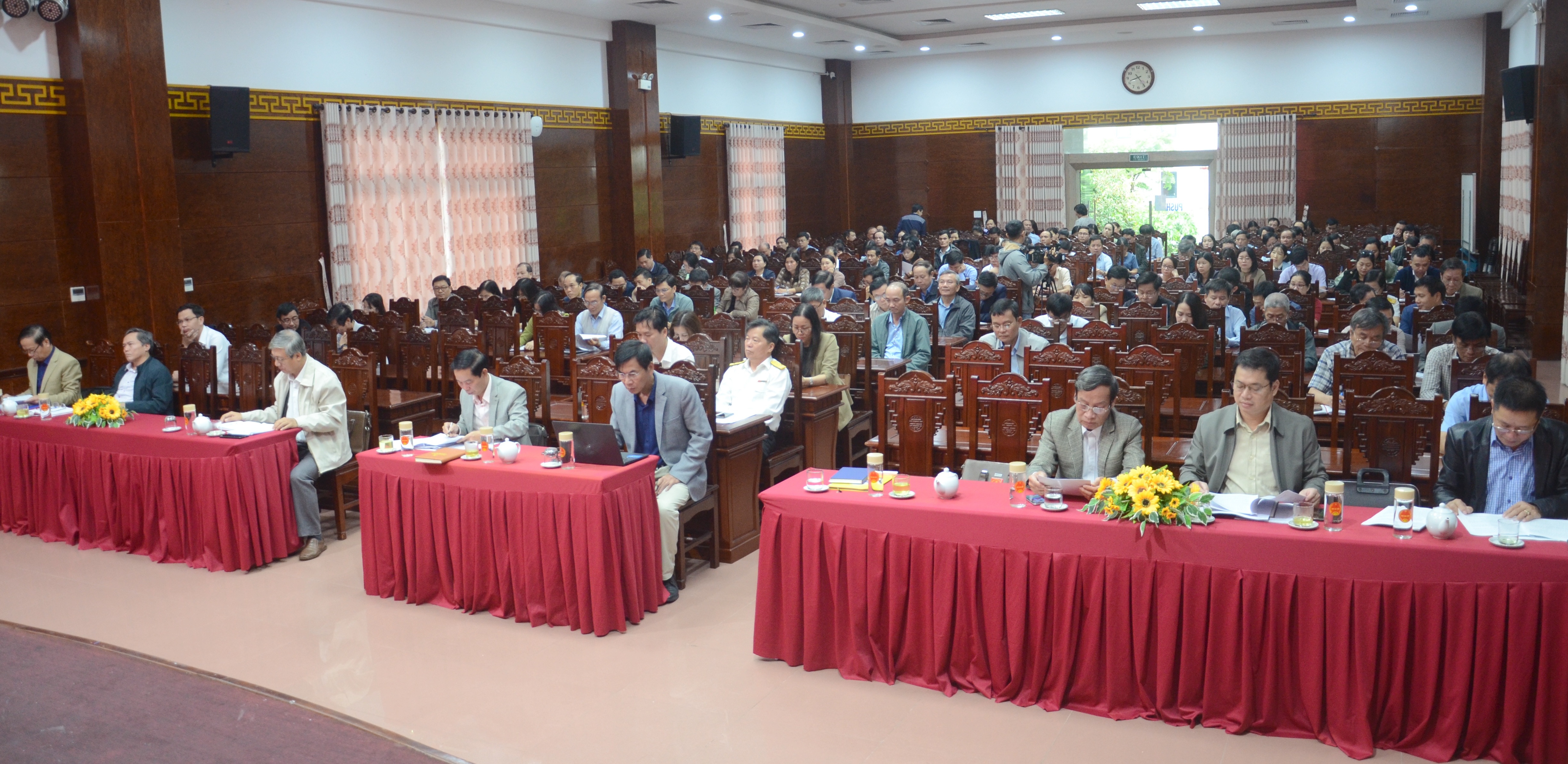 Bám sát các văn bản chỉ đạo để tổ chức thành công đại hội đảng các cấp