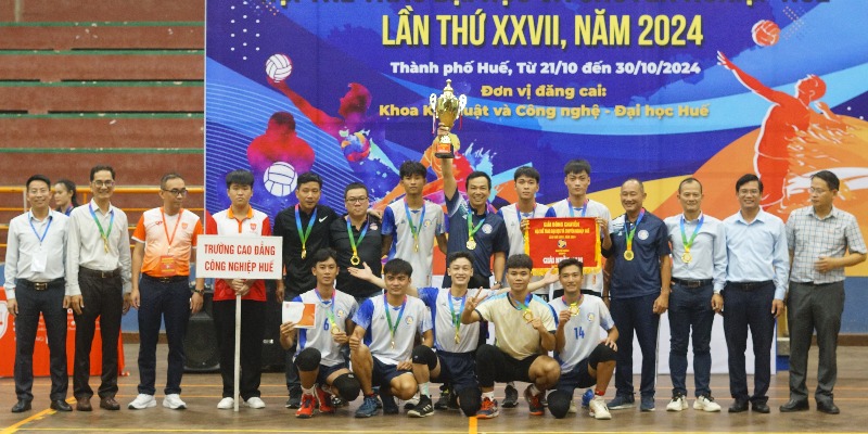 Bế mạc giải bóng chuyền Hội thể thao Đại học và Chuyên nghiệp Huế lần thứ XXVII