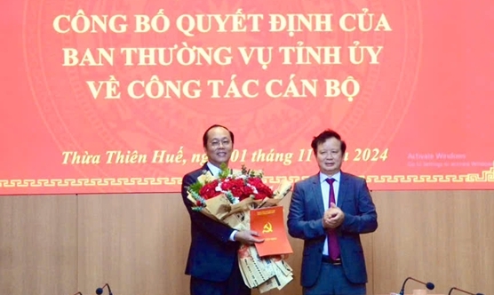 Công bố Quyết định bổ nhiệm Tổng Biên tập Báo Thừa Thiên Huế