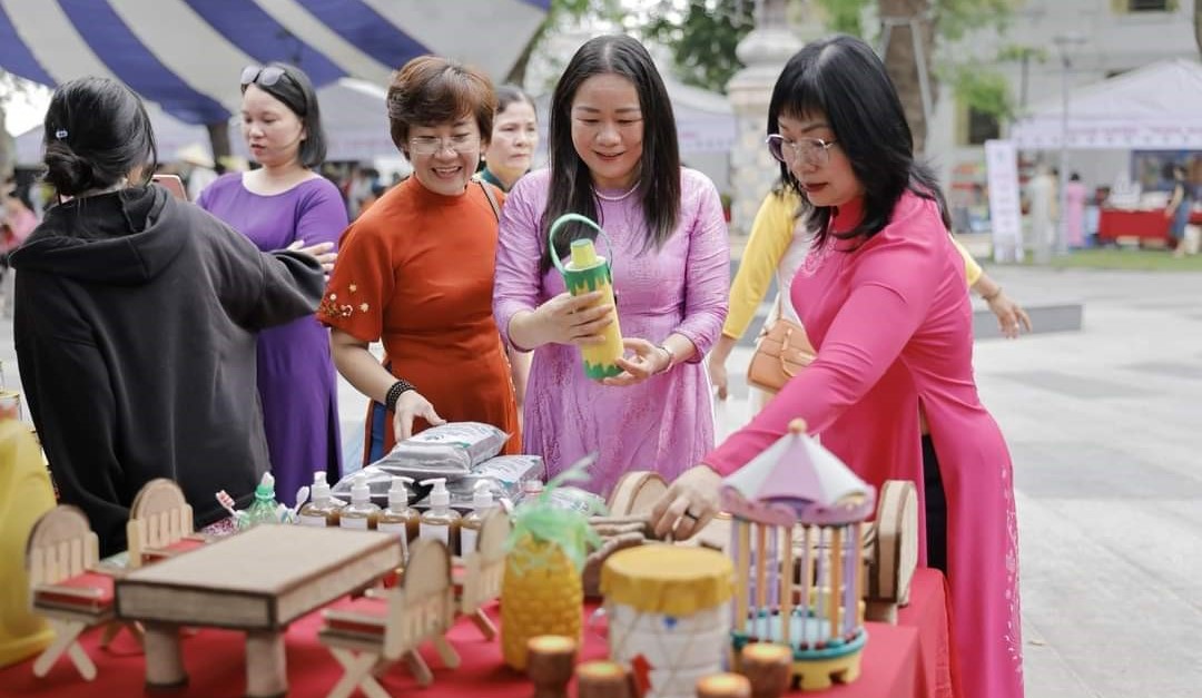 Hướng tới hình mẫu “Giảm rác thải nhựa” - Kỳ II “Thuyết thay đổi” đang ở Huế