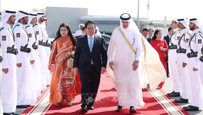 Thủ tướng Phạm Minh Chính về tới Hà Nội, kết thúc tốt đẹp chuyến thăm ba nước Trung Đông