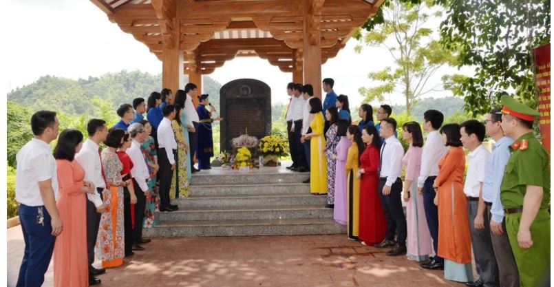 Xây dựng đội ngũ cán bộ vững vàng, sẵn sàng trong nhiệm kỳ mới