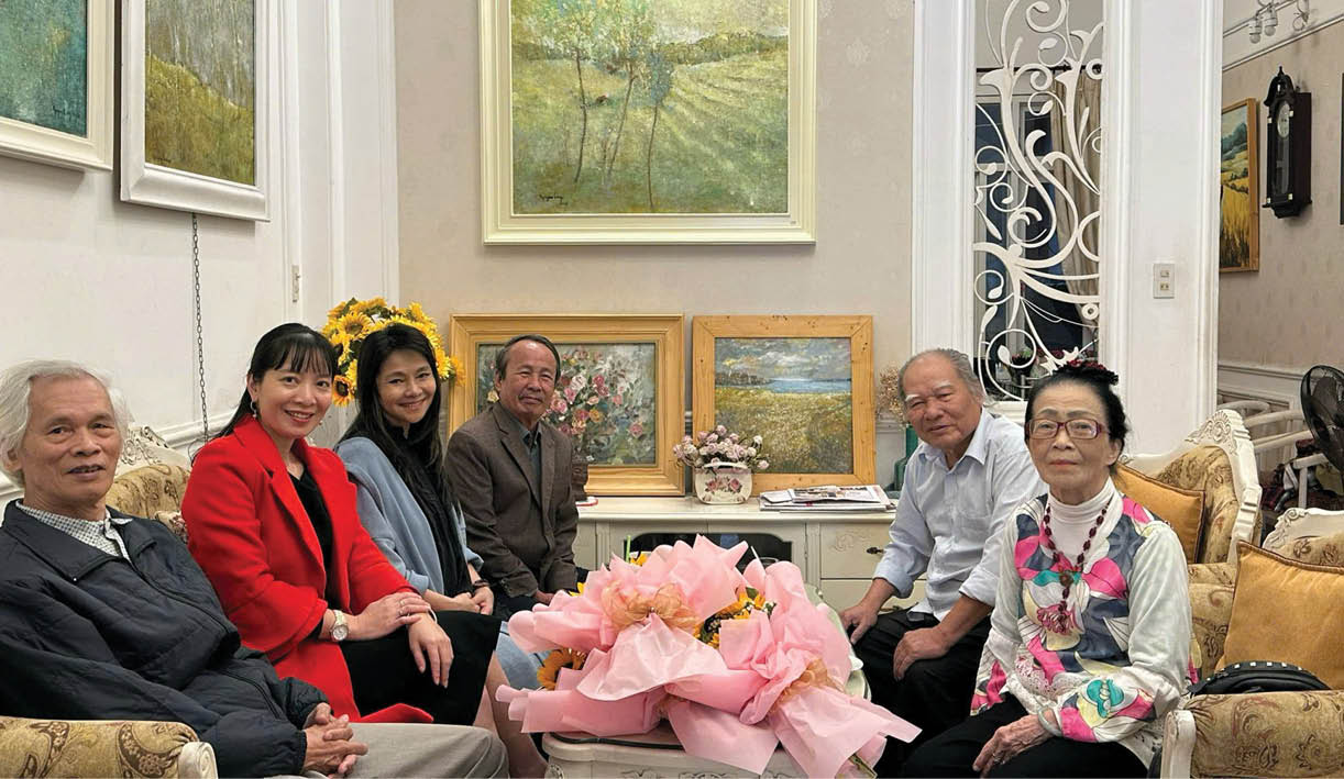 Nhà văn Hà Khánh Linh - Miệt mài với văn chương