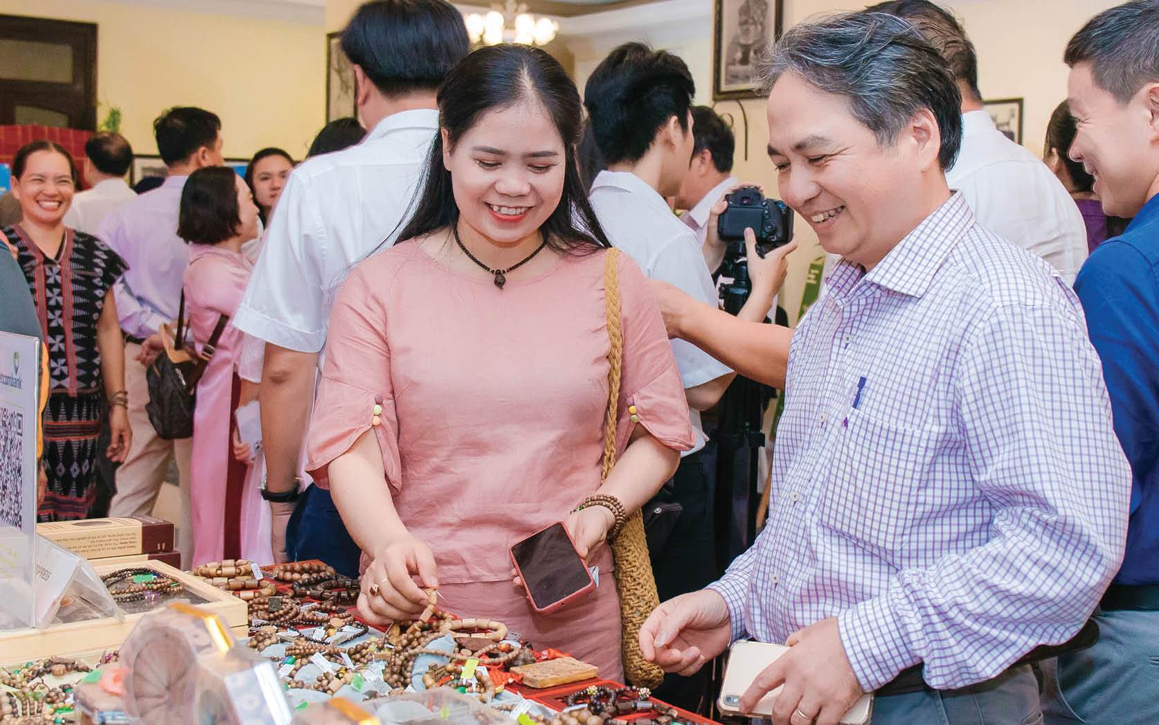 Song hành mục tiêu tăng thu và chống thất thu thuế