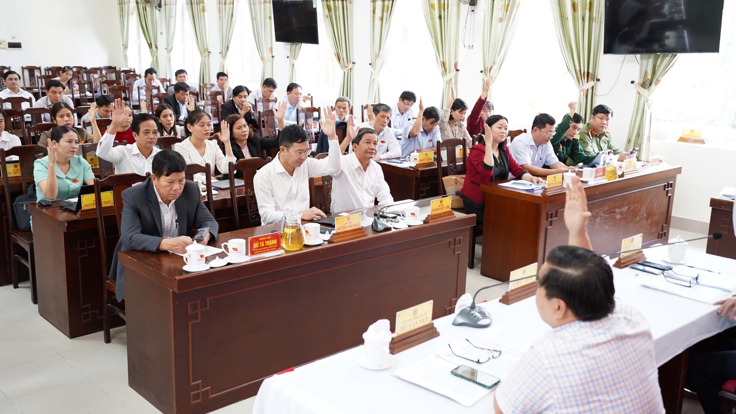 Phong Điền tổ chức kỳ họp chuyên đề lần thứ 12, khóa VII